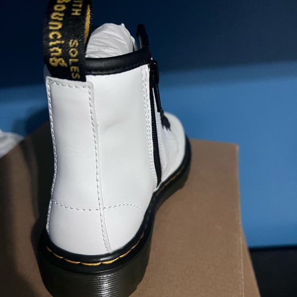 Brand New Never worn Doc Martens white. Youth size 12 - Picture 5 of 7